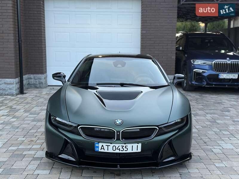 Купе BMW i8 2016 в Киеве фото 80 Купе BMW i8 2016 в Киеве