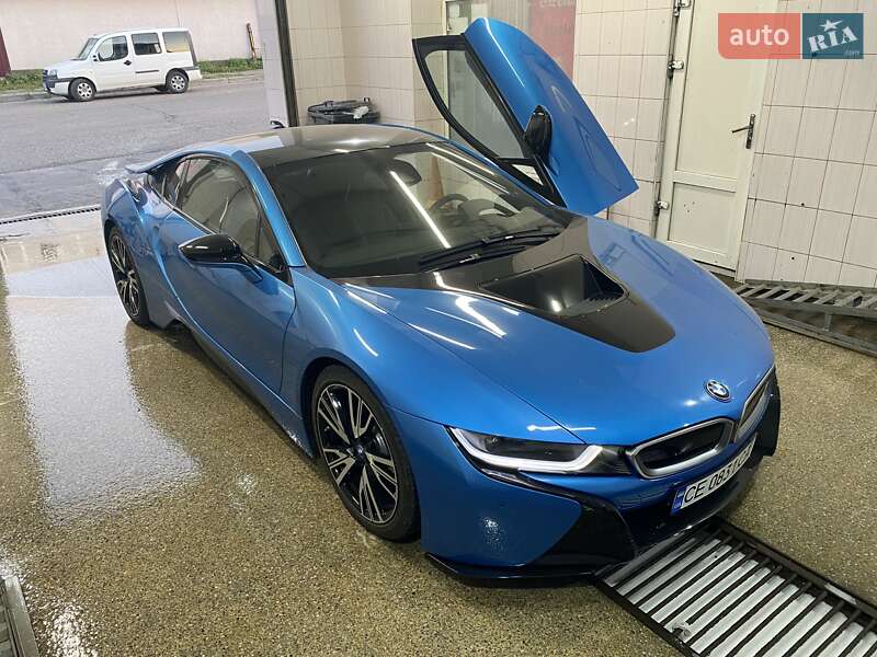 Купе BMW i8 2015 в Черновцах