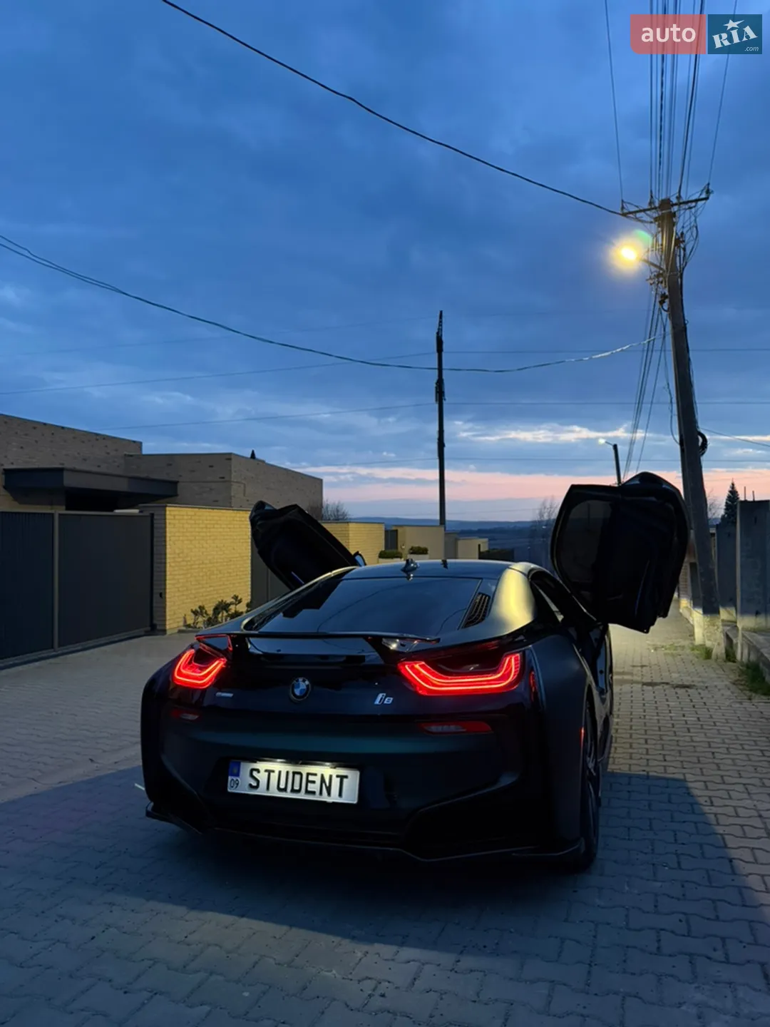 2016 BMW i8 - мініатюра 4
