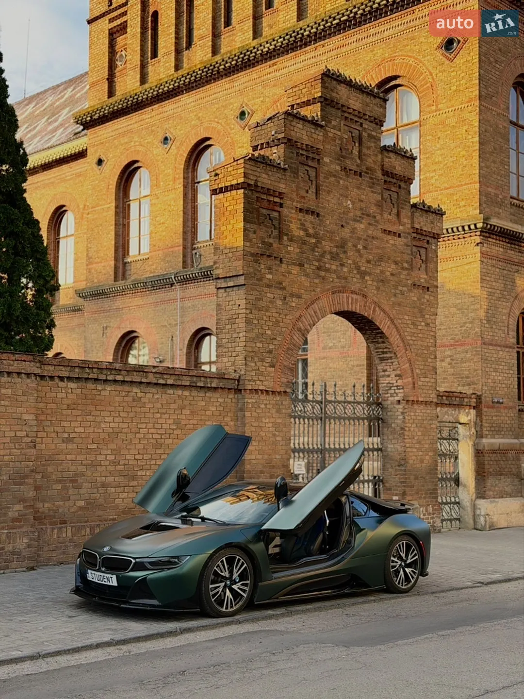 2016 BMW i8 - мініатюра 14