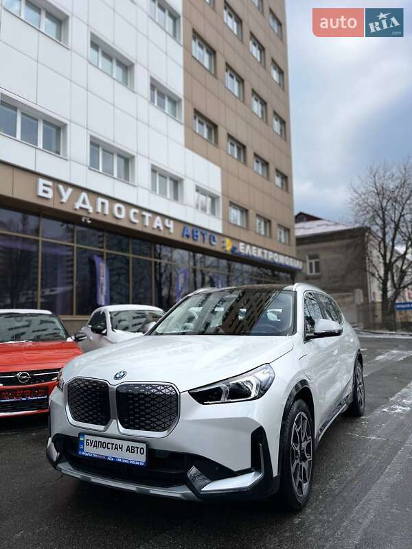 Позашляховик / Кросовер BMW iX1 2024 в Києві