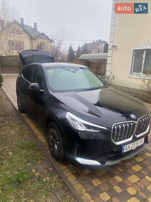 Внедорожник / Кроссовер BMW iX1 2023 в Киеве