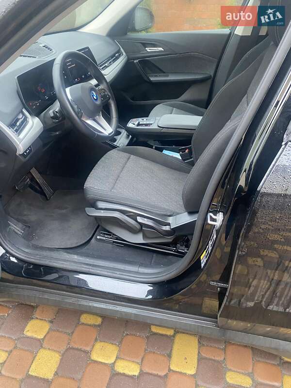 Внедорожник / Кроссовер BMW iX1 2023 в Киеве