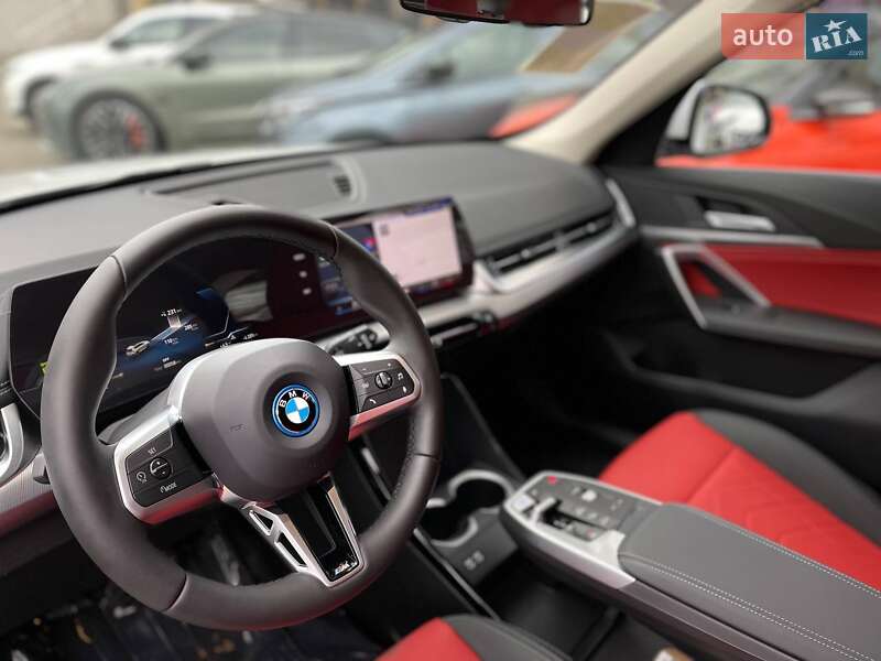 Внедорожник / Кроссовер BMW iX1 2024 в Киеве