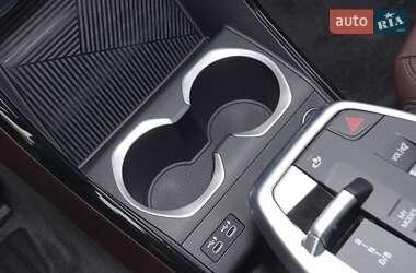 Внедорожник / Кроссовер BMW iX1 2025 в 