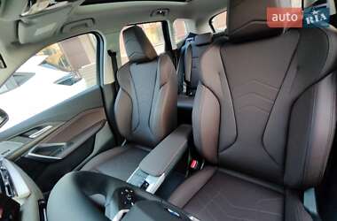 Внедорожник / Кроссовер BMW iX1 2024 в 