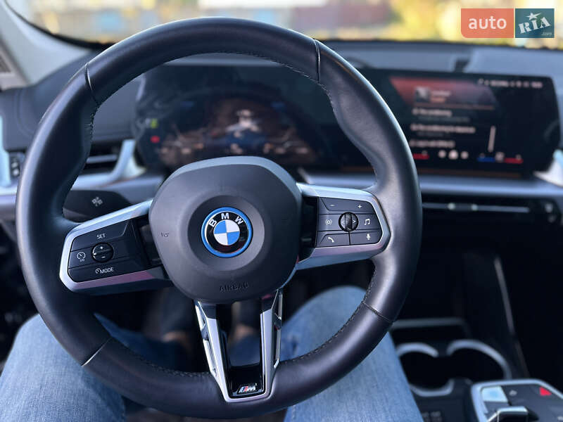 Внедорожник / Кроссовер BMW iX1 2024 в Полтаве