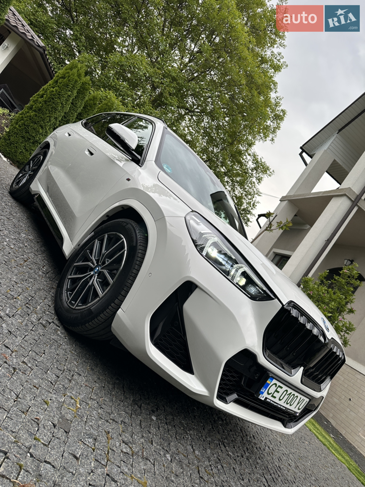 2023 BMW iX1 - мініатюра 18