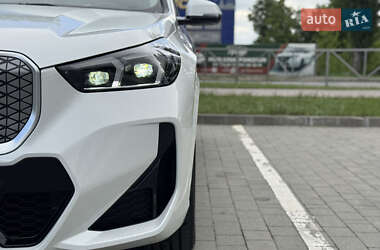 Внедорожник / Кроссовер BMW iX1 2024 в 