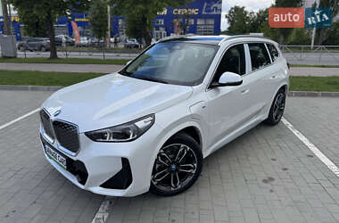 Внедорожник / Кроссовер BMW iX1 2024 в 