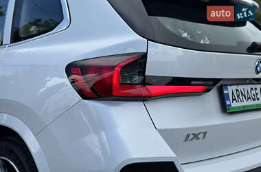 Внедорожник / Кроссовер BMW iX1 2024 в 