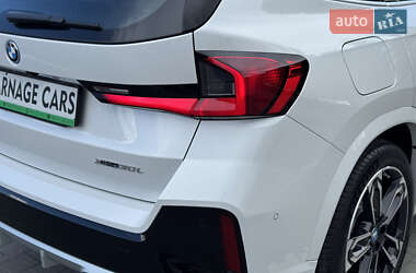 Внедорожник / Кроссовер BMW iX1 2024 в 