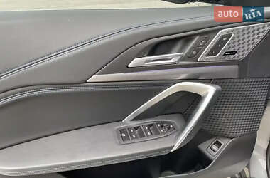 Внедорожник / Кроссовер BMW iX1 2023 в 