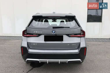 Внедорожник / Кроссовер BMW iX1 2023 в 