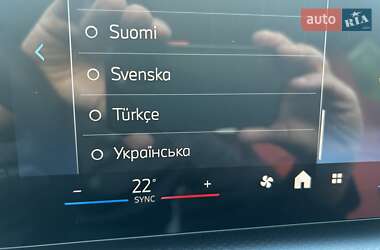 Внедорожник / Кроссовер BMW iX1 2025 в 