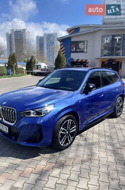 Внедорожник / Кроссовер BMW iX1 2023 в 