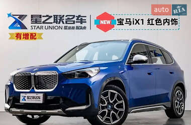 Внедорожник / Кроссовер BMW iX1 2023 в 