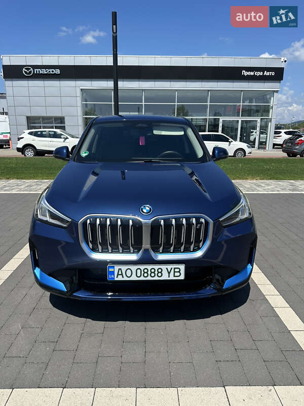 Внедорожник / Кроссовер BMW iX1 2023 в Мукачево