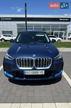 Внедорожник / Кроссовер BMW iX1 2023 в 