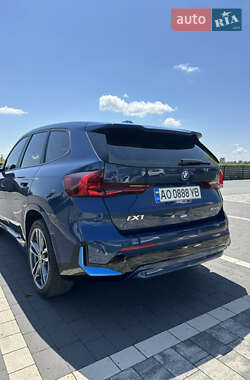 Внедорожник / Кроссовер BMW iX1 2023 в 
