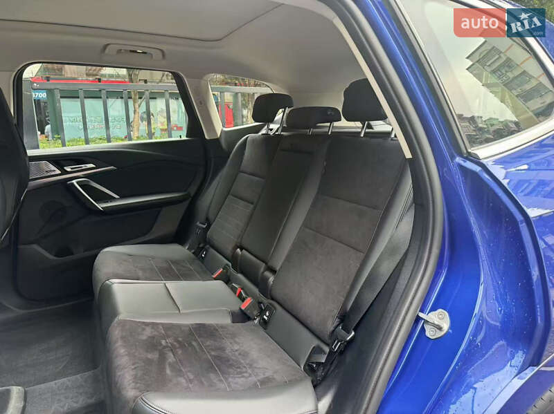 Внедорожник / Кроссовер BMW iX1 2023 в Киеве