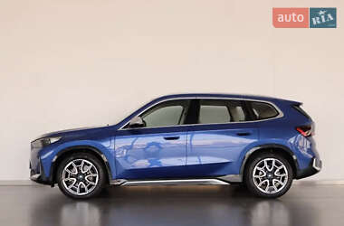 Внедорожник / Кроссовер BMW iX1 2023 в 