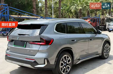 Внедорожник / Кроссовер BMW iX1 2023 в 