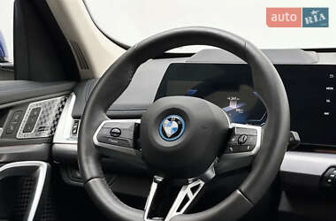 Внедорожник / Кроссовер BMW iX1 2023 в 