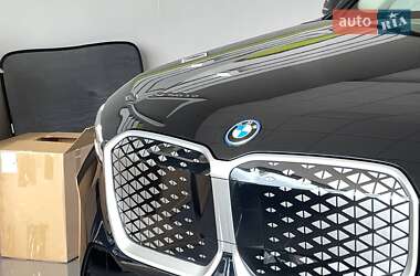 Внедорожник / Кроссовер BMW iX1 2025 в 