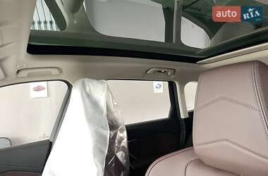 Внедорожник / Кроссовер BMW iX1 2025 в 