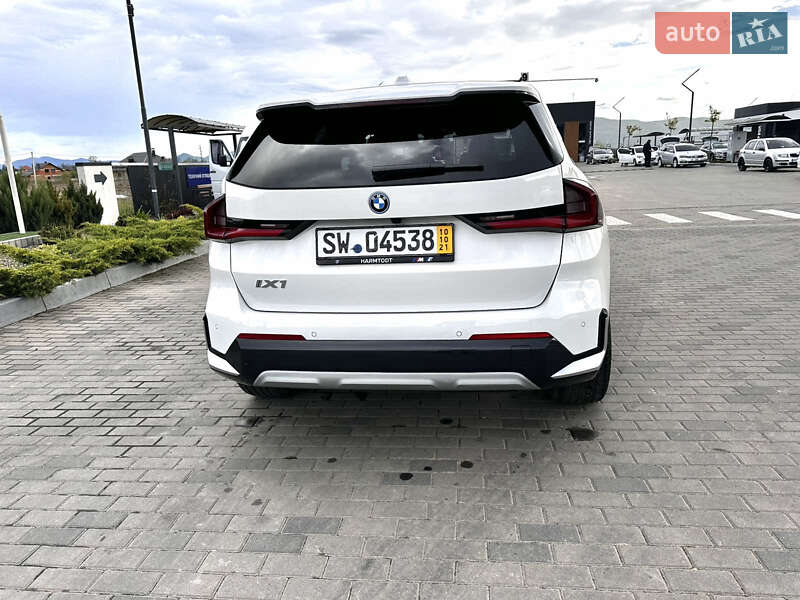 Позашляховик / Кросовер BMW iX1 2024 в Хусті