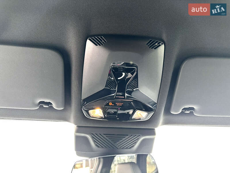 Позашляховик / Кросовер BMW iX1 2024 в Хусті