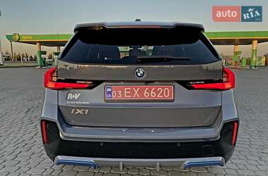 Внедорожник / Кроссовер BMW iX1 2023 в 