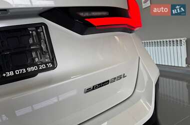 Внедорожник / Кроссовер BMW iX1 2025 в 