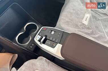 Внедорожник / Кроссовер BMW iX1 2025 в 
