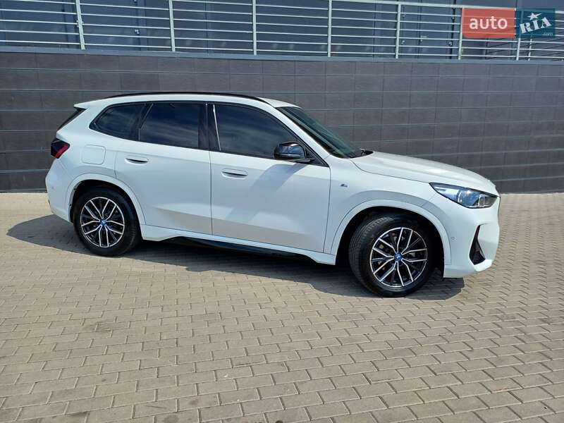 Позашляховик / Кросовер BMW iX1 2024 в Києві