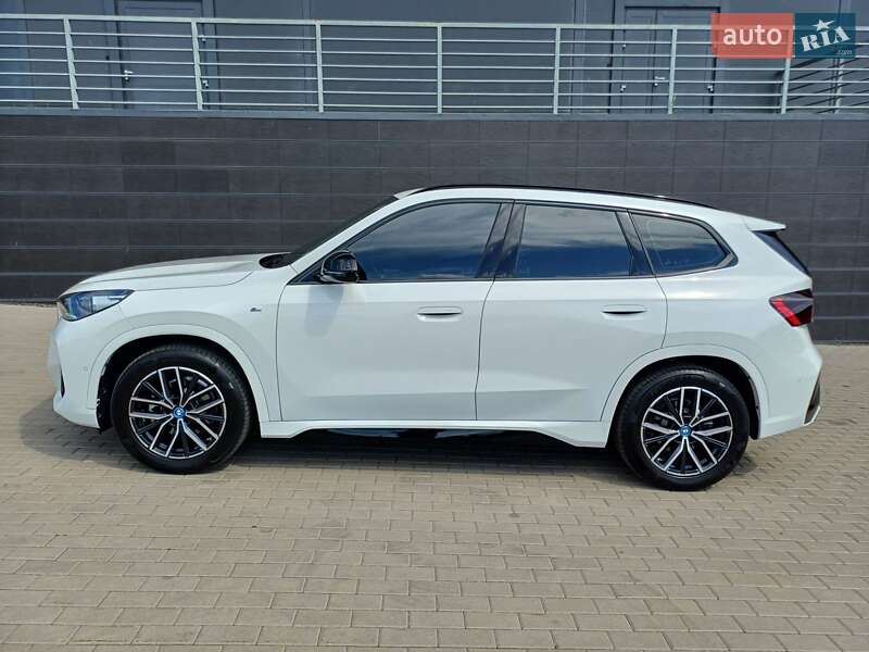 Позашляховик / Кросовер BMW iX1 2024 в Києві