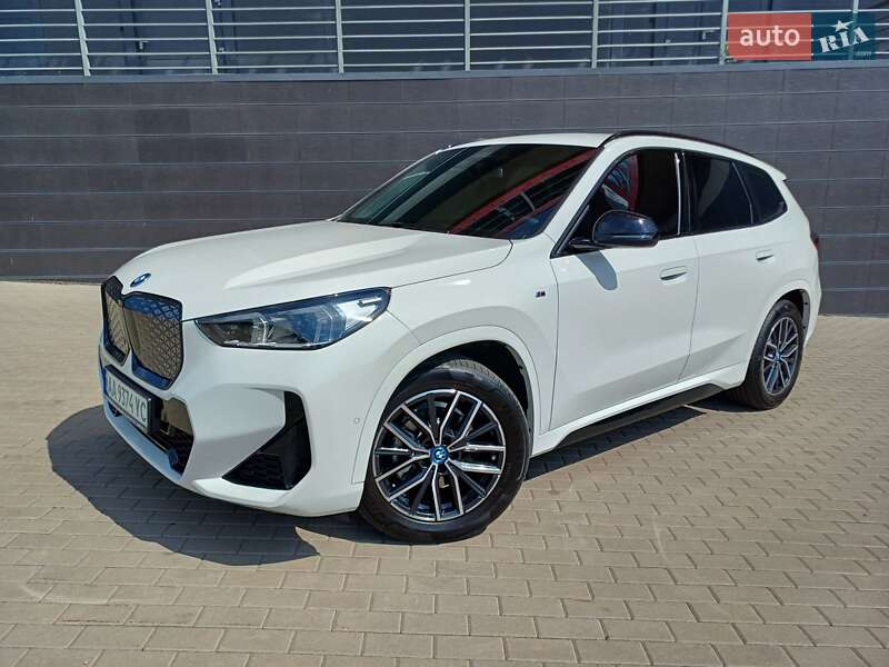 Позашляховик / Кросовер BMW iX1 2024 в Києві