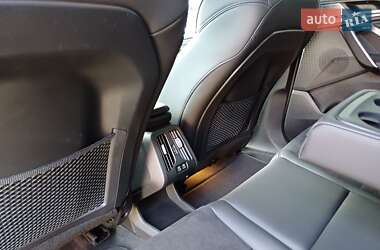 Позашляховик / Кросовер BMW iX1 2024 в 