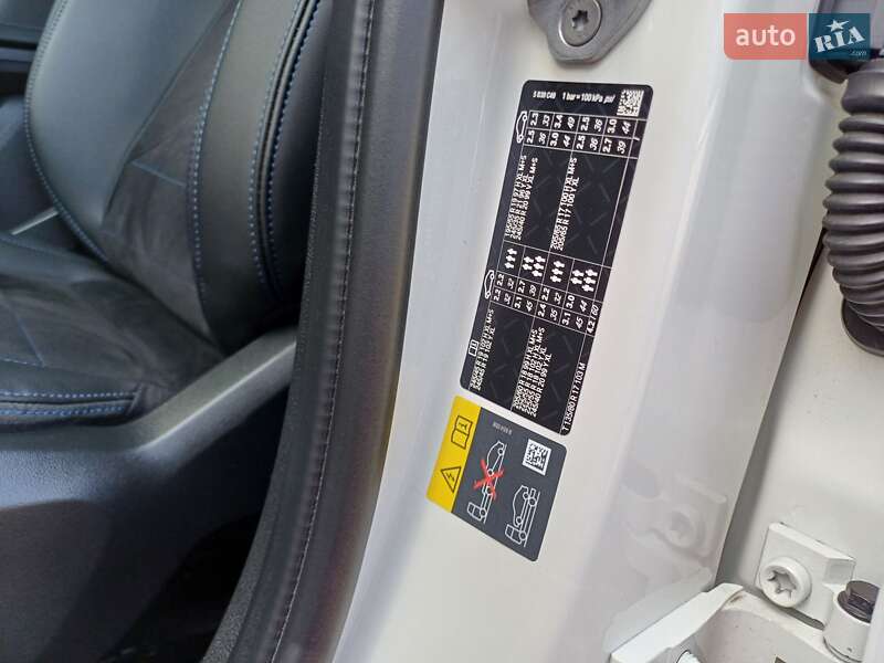 Позашляховик / Кросовер BMW iX1 2024 в Києві