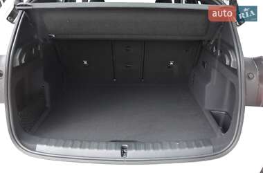 Позашляховик / Кросовер BMW iX1 2024 в 