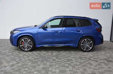 Внедорожник / Кроссовер BMW iX1 2024 в 