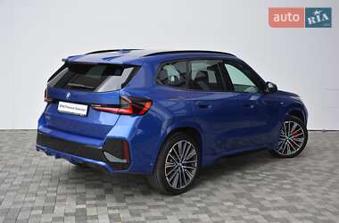 Внедорожник / Кроссовер BMW iX1 2024 в 