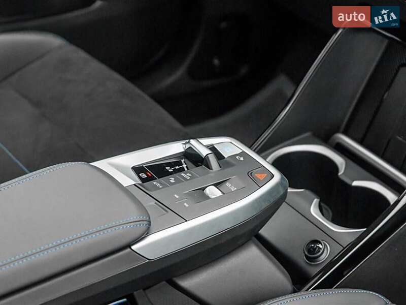 Внедорожник / Кроссовер BMW iX1 2023 в Киеве