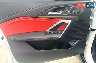 Внедорожник / Кроссовер BMW iX1 2023 в 