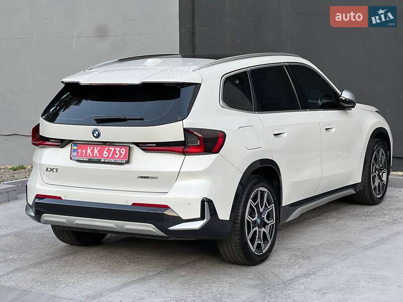Внедорожник / Кроссовер BMW iX1 2023 в Киеве