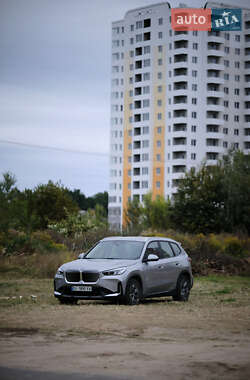Внедорожник / Кроссовер BMW iX1 2023 в 