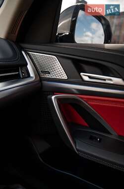 Внедорожник / Кроссовер BMW iX1 2023 в 