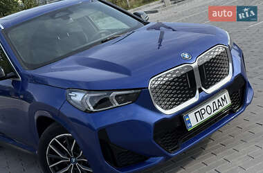 Внедорожник / Кроссовер BMW iX1 2022 в 