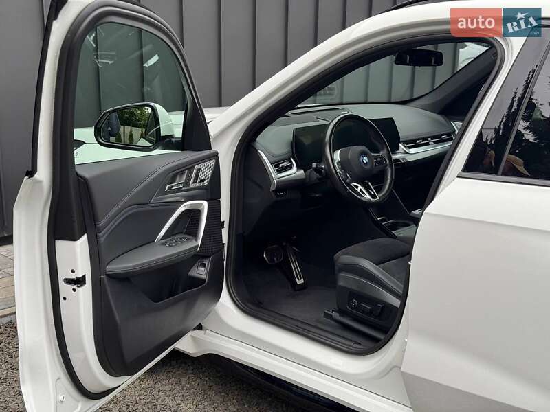 Позашляховик / Кросовер BMW iX1 2023 в Луцьку